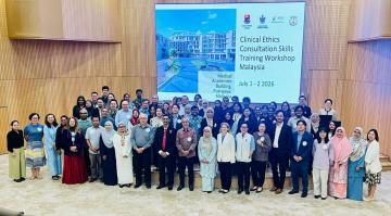 Center alumni and colleagues at conference.